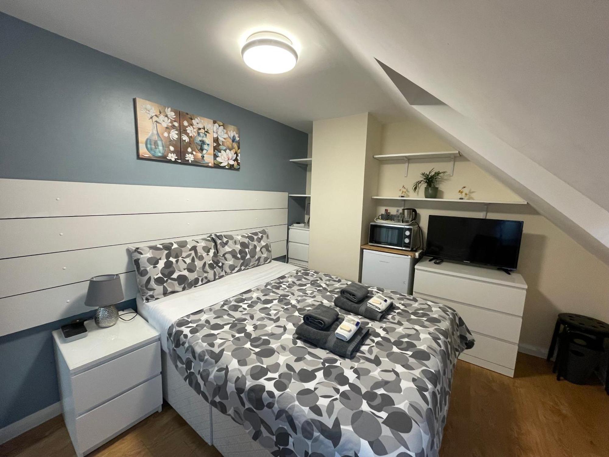 Kensal Lodge 2 Guest House ลอนดอน ภายนอก รูปภาพ