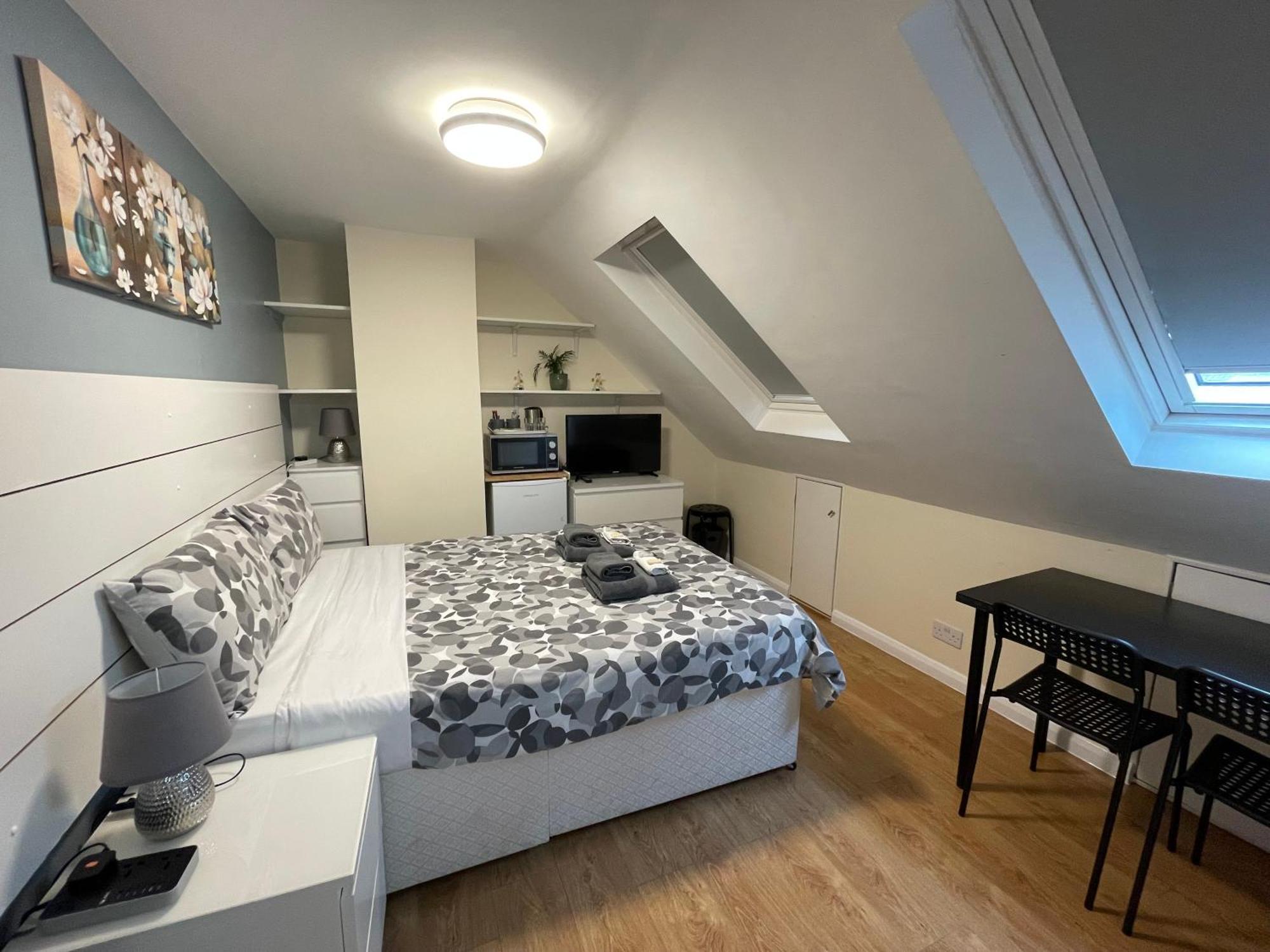 Kensal Lodge 2 Guest House ลอนดอน ภายนอก รูปภาพ