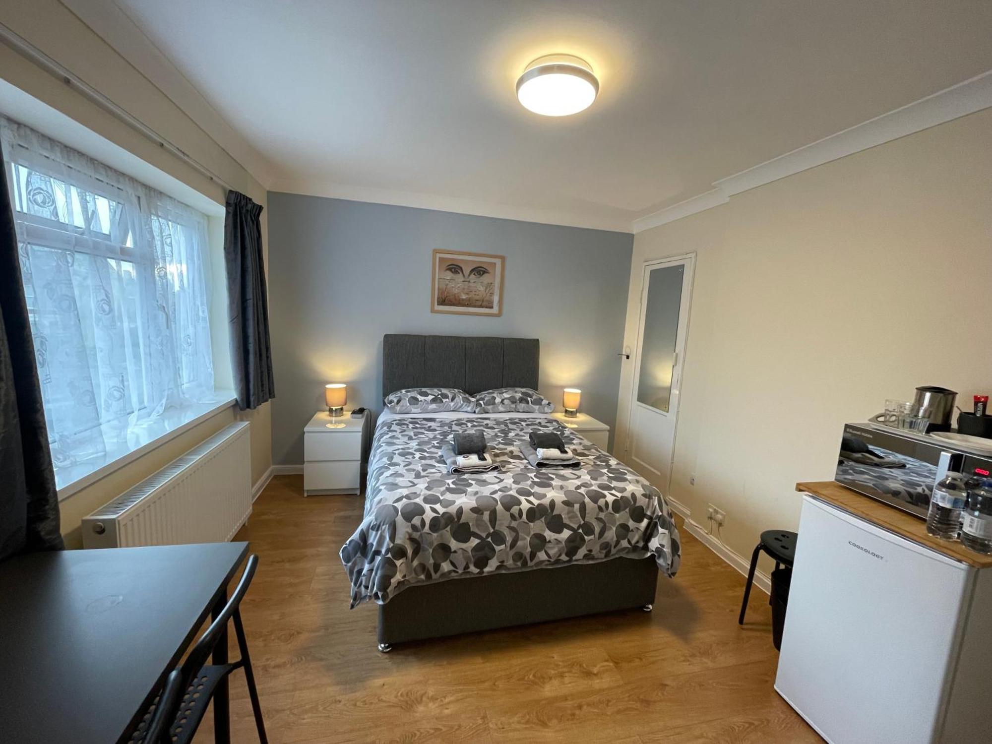 Kensal Lodge 2 Guest House ลอนดอน ภายนอก รูปภาพ
