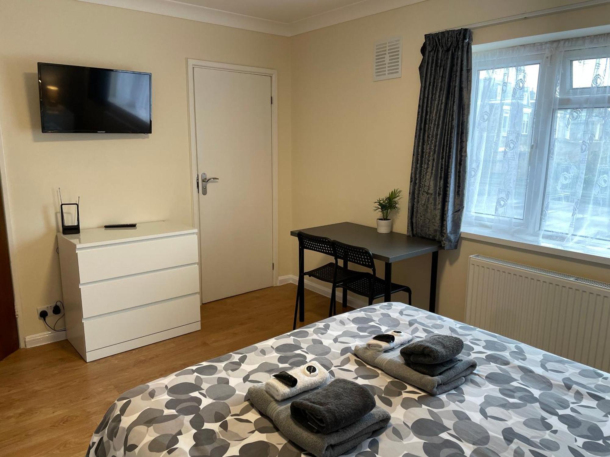 Kensal Lodge 2 Guest House ลอนดอน ภายนอก รูปภาพ